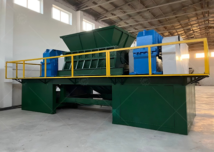 Double shaft shredder machine